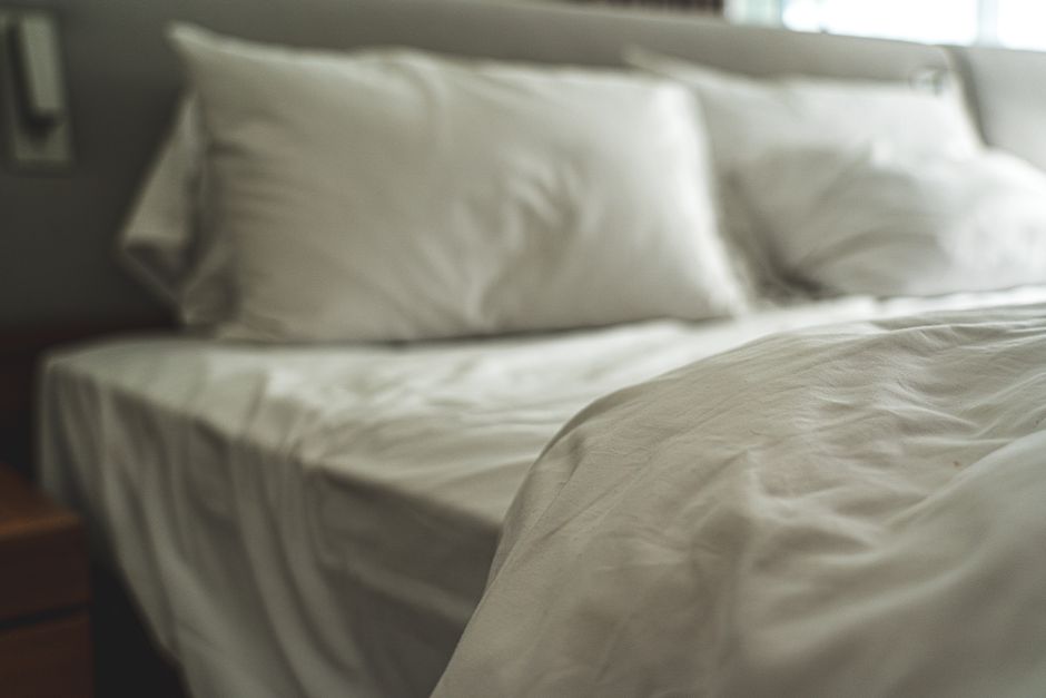 Les détails qui font un bon lit d’hôtel