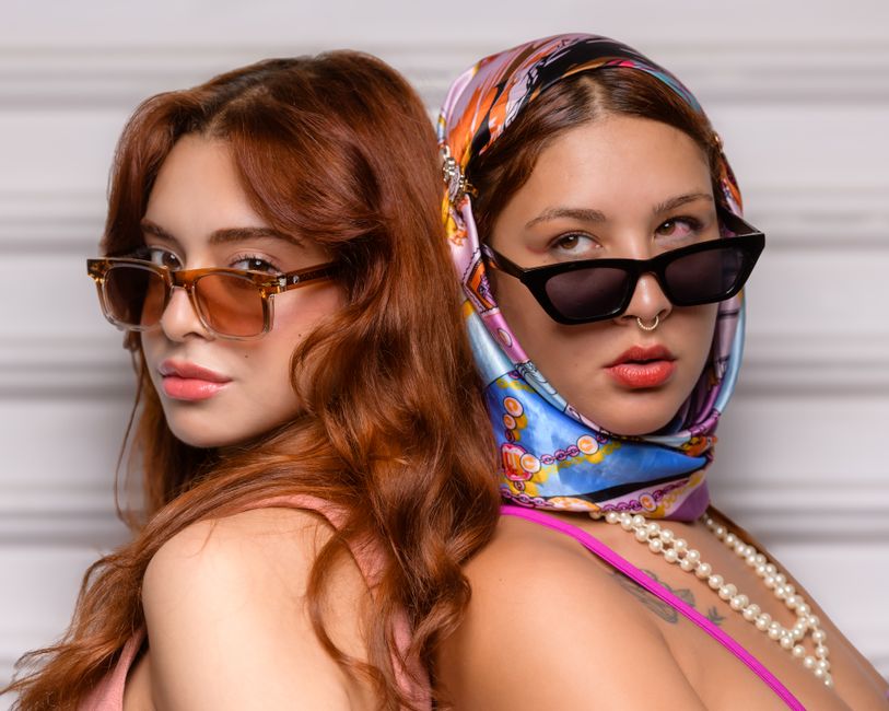 Accessoires qui élèvent une tenue de voyage en une minute